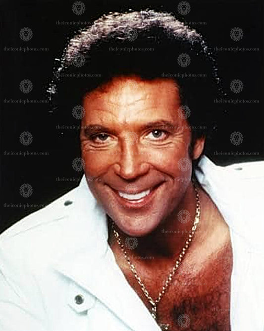 Tom Jones 8x10 unsigned classic music portrait photo print